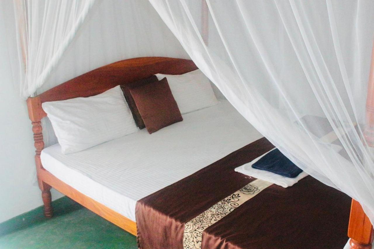 Sunrise Guest House & Restaurant Tangalle Dış mekan fotoğraf