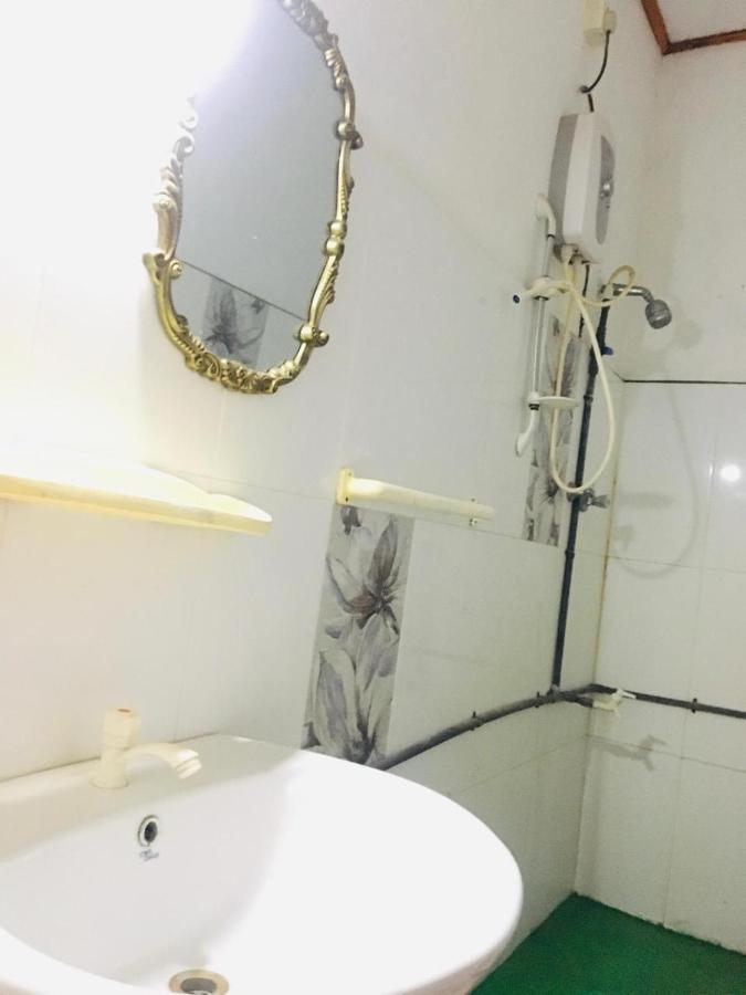 Sunrise Guest House & Restaurant Tangalle Dış mekan fotoğraf