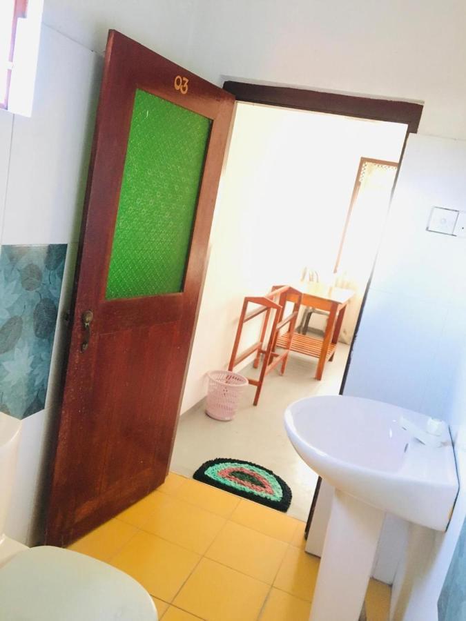 Sunrise Guest House & Restaurant Tangalle Dış mekan fotoğraf